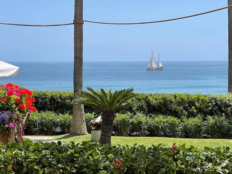 Spectacular Views At Beachfront Townhouse Rdr318 Estepona Hébergement de vacances
